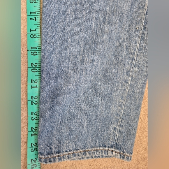 RAG & BONE Light Wash Distressed Cropped Boyfriend Jeans. Size 28 - Picture 11 of 13